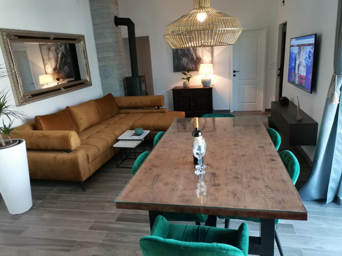 Seaview Holiday Apartments, Ventura Nin Luaran gambar