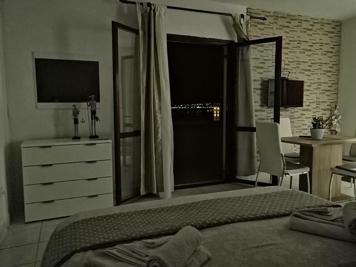 Seaview Holiday Apartments, Ventura Nin Luaran gambar