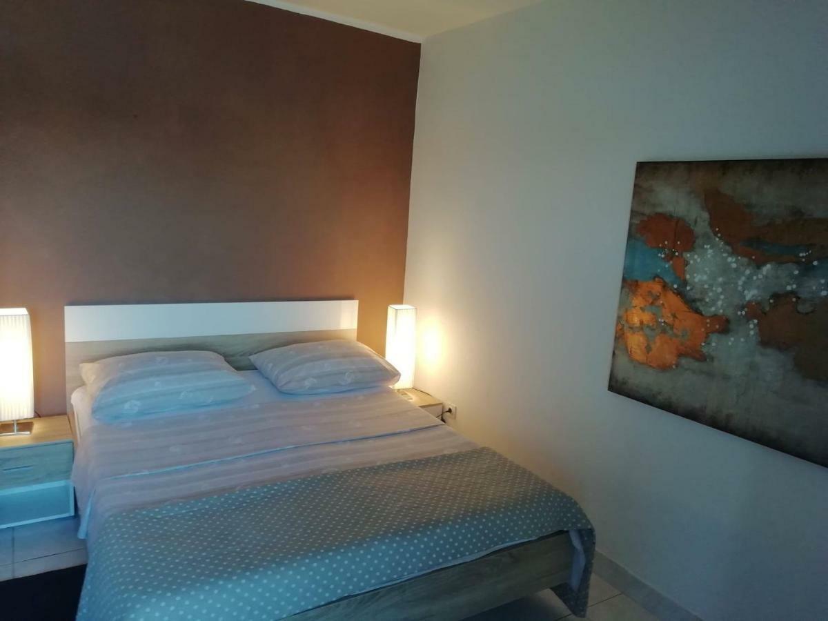 Seaview Holiday Apartments, Ventura Nin Luaran gambar